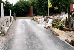 Zufahrt Baustoffhandlung