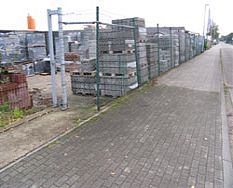 Lagerplatz für Pflastersteine Lagerplatz für Pflastersteine