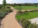 Wegf�hrung im Seniorengarten