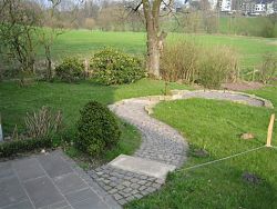 Gartenbereich hinten links vor der Umgestaltung Gartenbereich hinten links vor der Umgestaltung