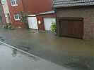 Bürgersteig-Überflutung bei Starkregen