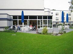 Terrasse der Cafeteria